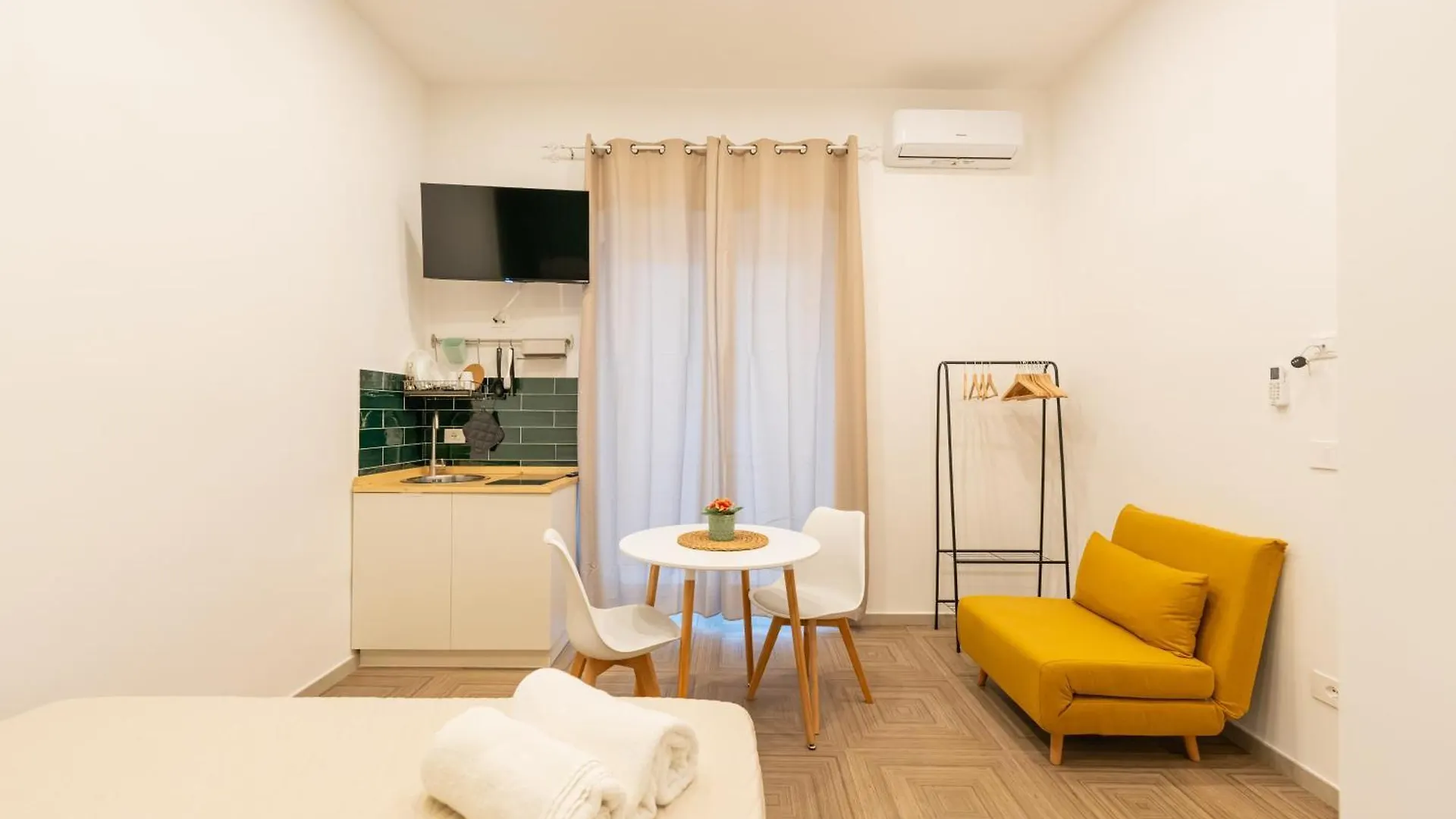 R&D Scassacocchi Apartments 15 Naples