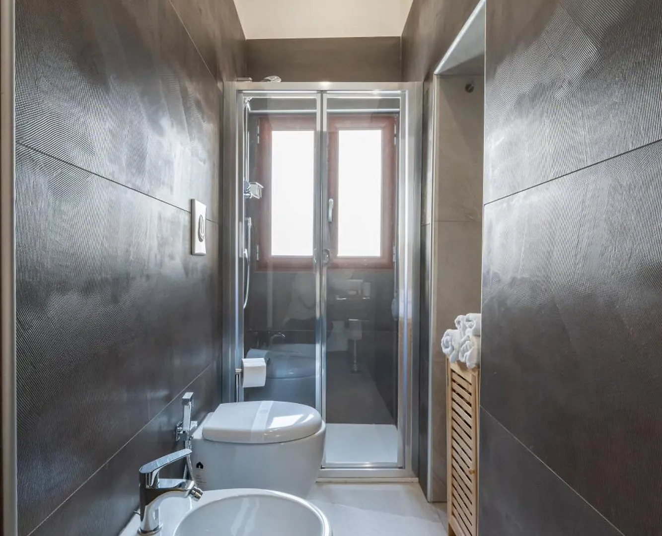 R&D Scassacocchi Apartments 15 نابولي بيت ضيافة