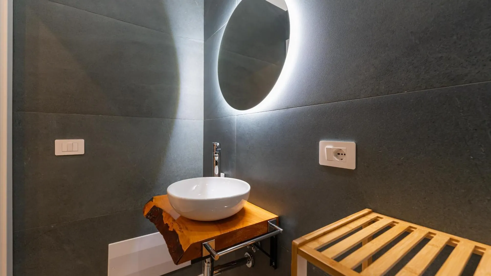 بيت ضيافة R&D Scassacocchi Apartments 15 نابولي إيطاليا